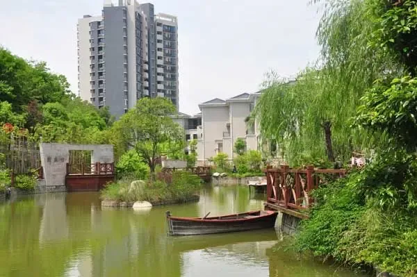 晚秋览徽府黄山之韵购房结东方丽景之缘