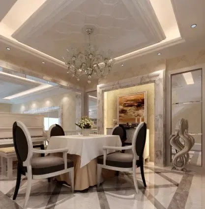 班(海关向南一百米,司马庙立交桥旁),526路(象湖公交总站-莲塘火车站)