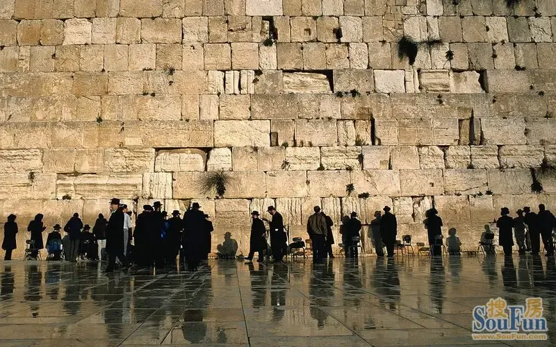 耶路撒冷哭墙惊现5亿美元支票 来自世界各地