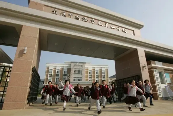 美加橘郡与外校相融共生成就美加学区生活蓝图