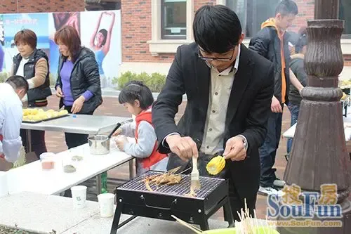 共聚信远朗庭售楼处烧烤欢度午后的美好时光