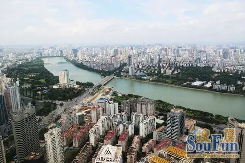 南湖美景