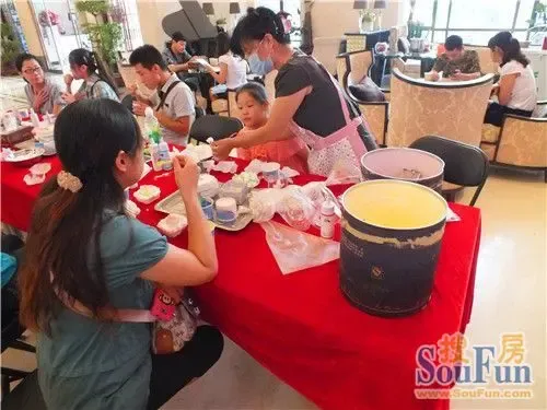 未来城激情夏日冰淇淋diy清凉绽放