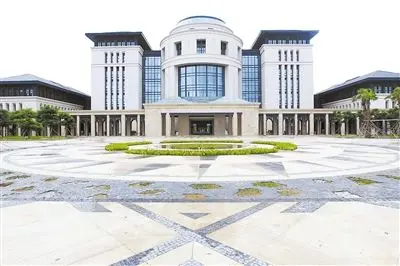 澳门大学
