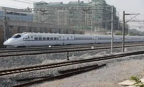 "和谐号"动车组在衡柳铁路灵川至永州段试运行