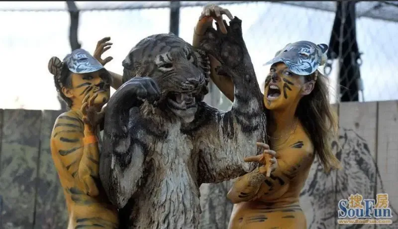 伦敦300名动物保护者裸跑全球疯狂裸体行动大揭秘