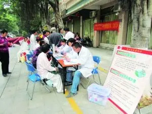 自客岁10月份广州市举行“绚丽乡村”和城市“幸福社区”树立现场会暨试点树立职责启动大会以来，花都区就运转入部下手辖区的“幸福社区”树立。如今，花都区不仅出台了《花都区创建城市幸福社区职责有贪图》，还建议了“2+8”的款式始创“幸福社区”树立的新想路。现在，花都区“幸福社区”的树立职责如故赢得了显明收效。其中，“一社区一品牌”更成为了花都下一轮“幸福社区”树立职责的实践教授，将向天贵、雅宝等10个新社区履行。