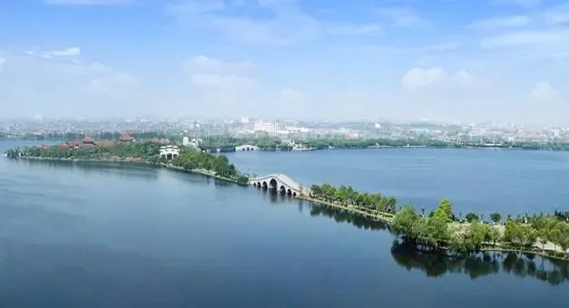 一线临湖,象湖公园,内外双景