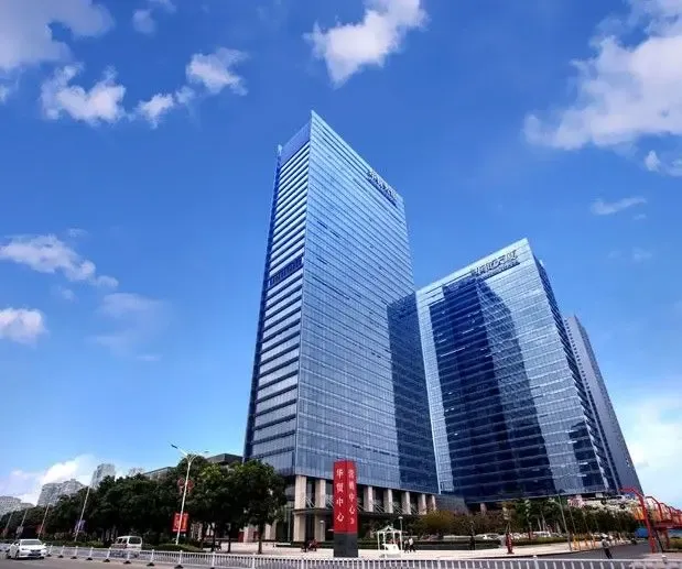 华贸大厦一二座100%完美售罄全城热租