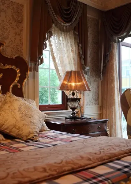 要多浪漫有多浪漫 夫妻装修奢华法式风情别墅(图)