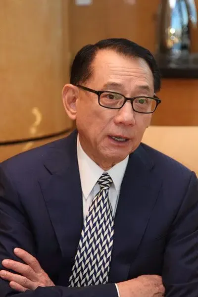 杨受成率英皇名星出席年会 致力发展优质地产_房产资讯-武汉房天下