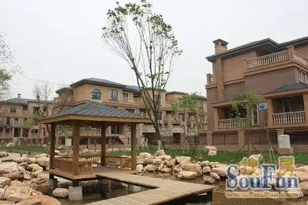 金域明珠 水岸香溪全景私墅展现被雕刻的人生