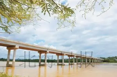 北海合浦:石湾大桥主体基本完工(图)