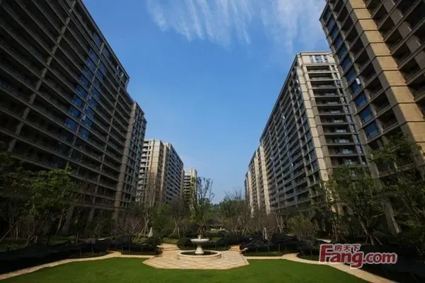 绿城御园8天狂销4千万 缔造湖州抢房销售传奇