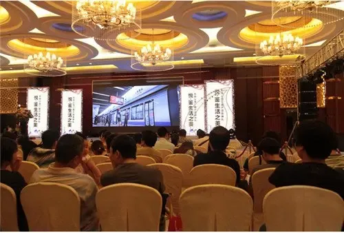 说明会现场