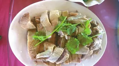  味道鲜美的海鸭肉。