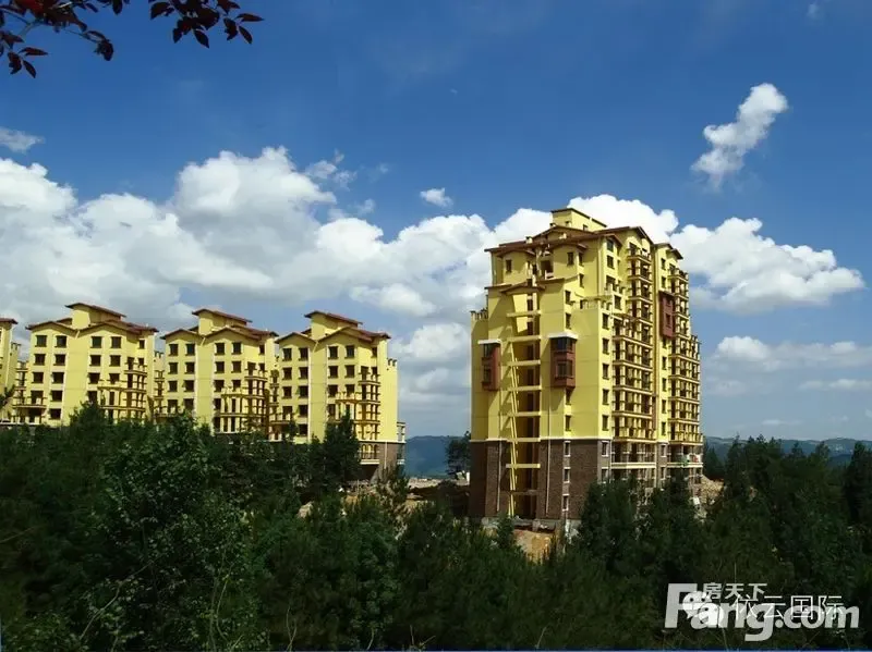 苏马荡依云囯际a区1920号楼封顶啦