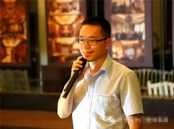 庞军董事长最后作了动员大会的总结性发言.