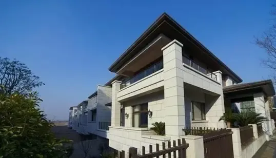 《一品漫城》:有天有地不凡视野海派新经典别墅