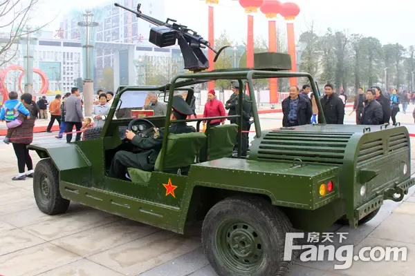 中国力量8226锦绣山河兵器展开启广安绿色爱国教育之旅