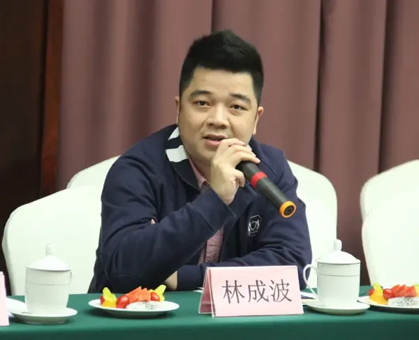 林成波绿地智慧办公打造南宁地标写字楼