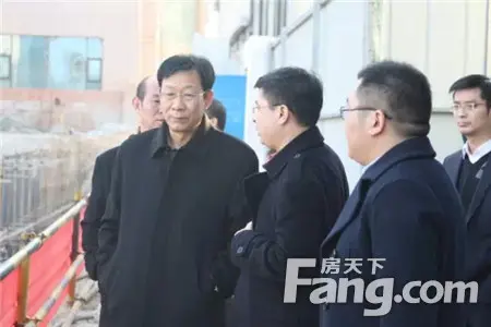 恒隆广场灵宝市委书记乔长青莅临我单位参观指导