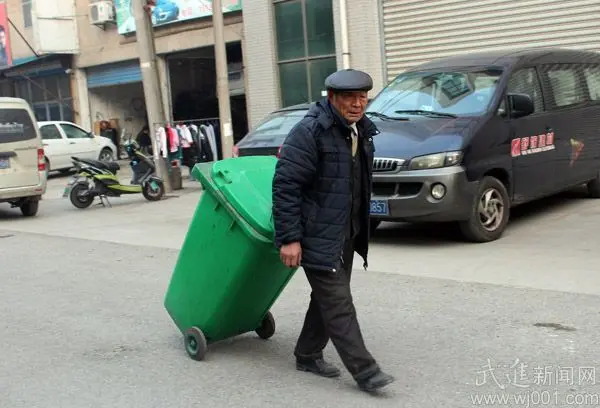 专人管理，服务周边居民
