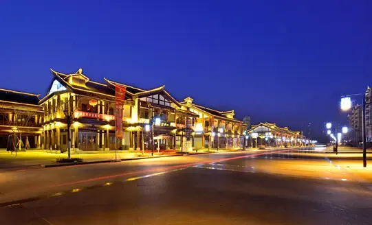 华信滨江风情商业街 为秀山旅游再添厚重一笔