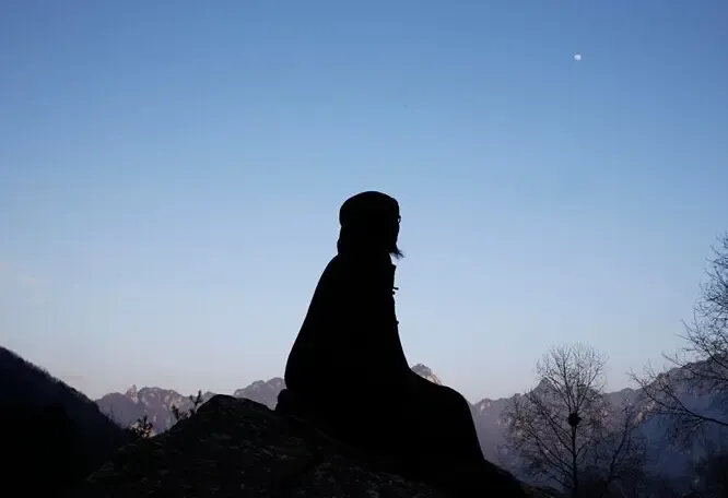 平方米在线咨询修行:不为隐居 只为修行终南山自古是著名隐居修行之地