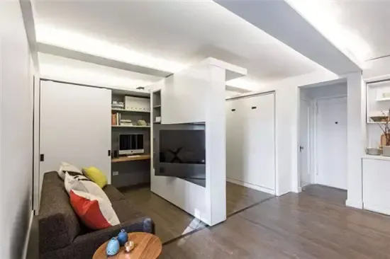 老公在家里装了个移动电视墙 这效果惊呆了一众朋友!