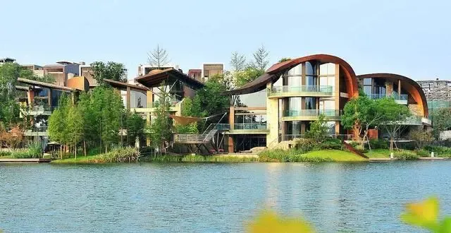 2015成都十大豪宅曝光:普通人一年工资买不起一平