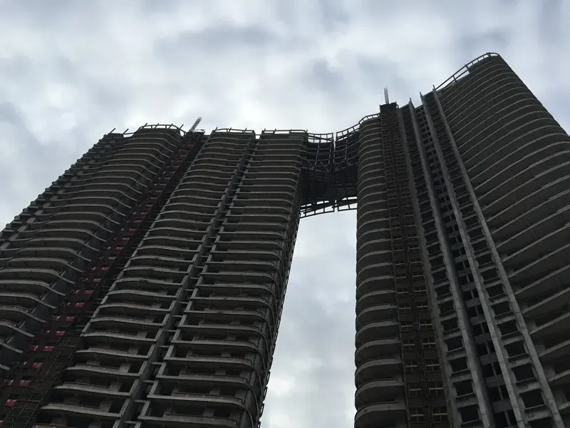 换了"后爹后妈" 成都这些烂尾商业现状如何?