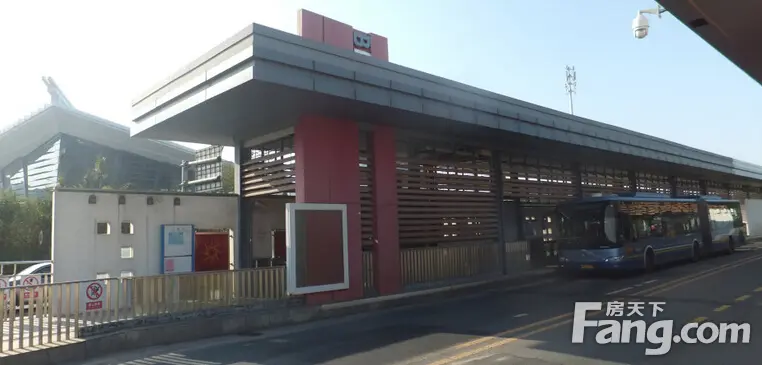 周五起六条公交线路增停T4候机楼站