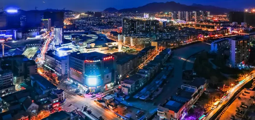 李沧商圈已经成为青岛几大商圈之一,有力支撑了李沧人民的生活配套.