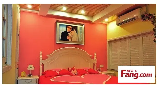 结婚照能放在床头吗结婚照挂床头风水禁忌及化