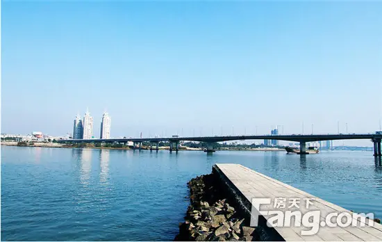 中国十大穷富省会PK 网友：扯出水平了