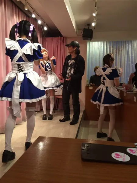 实拍女仆咖啡店 网友：装修有回家的感觉