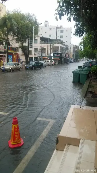 三亚下雨 雨污分流