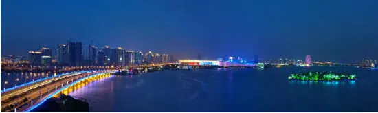 成熟的配套为生活创造了肥沃的土壤,同样处于现代大道的苏州铂悦府