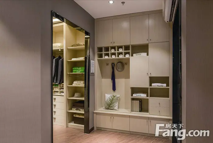 卡诺亚衣柜|看一看,谁能降住处女座这只小妖?