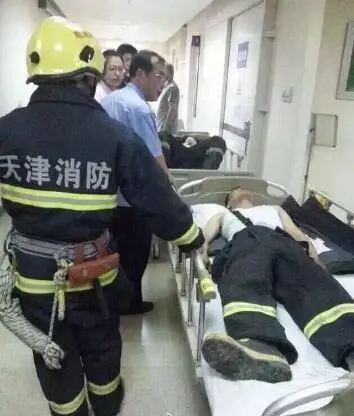 天津危险品爆炸消防员已送往医院