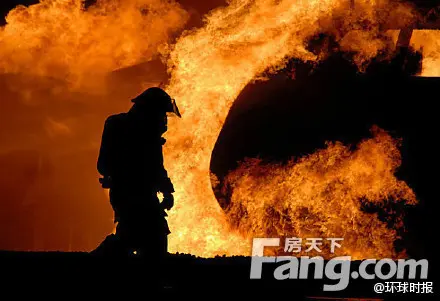 房天下向逆火而行的超级英雄致敬!