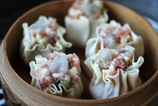 鲜肉笋丁烧麦,鲜甜不腻的美味.