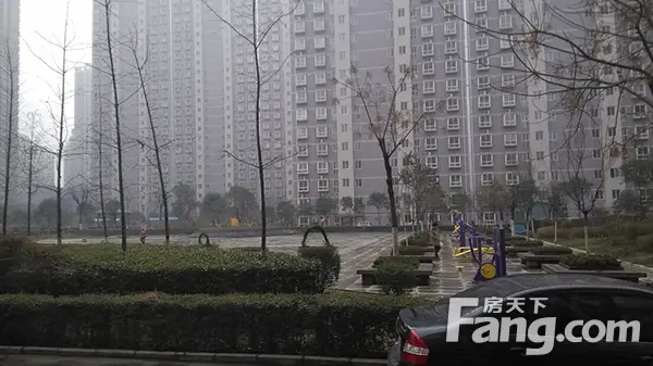 西安海荣10亿底价独占经开区两宗商住地