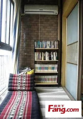 能晾衣服的阳台 封闭阳台装修 下雨天收衣服