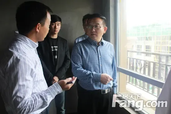 遵义市副市长刘兴万24日视察金科中央公园城