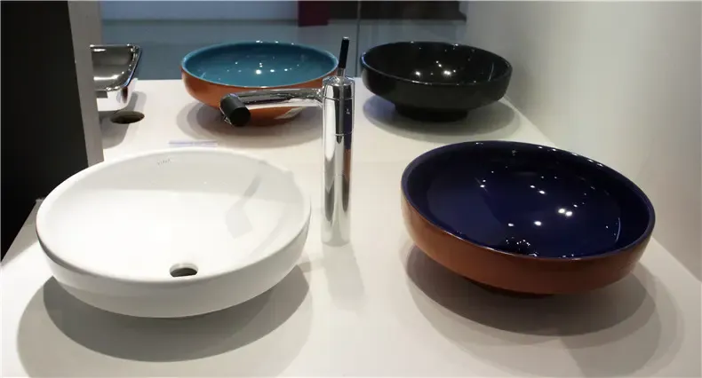 小编逛店威达洁具高性能完美外表只为让你舒心