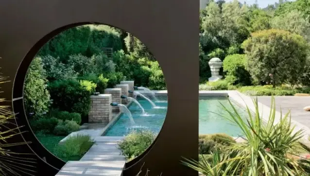 [月亮门]被全瞻仰模仿的中国logo