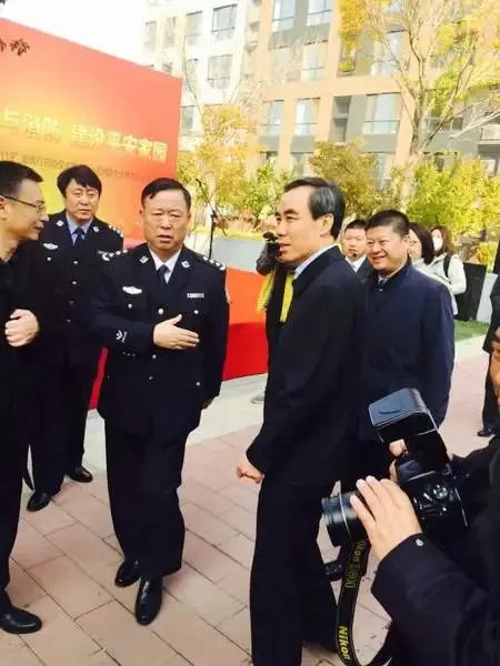 许文友市长亲临万科朗润园?