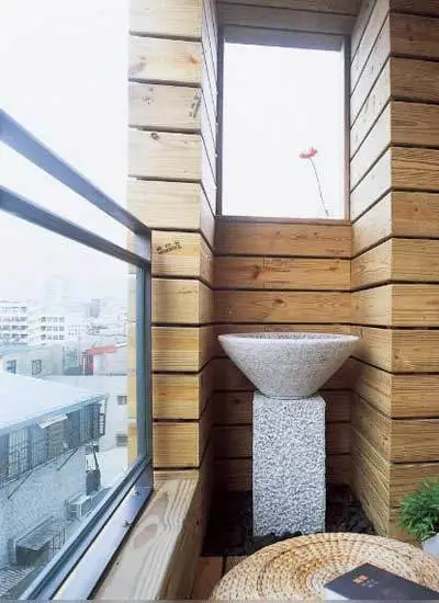 洗脸盆 地砖 门窗 盆栽
